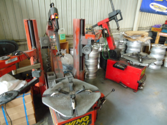 持ち込み中古タイヤ交換 アルミホイール入れ替え 激安