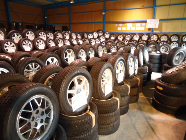 持ち込み中古タイヤ交換 アルミホイール入れ替え 激安